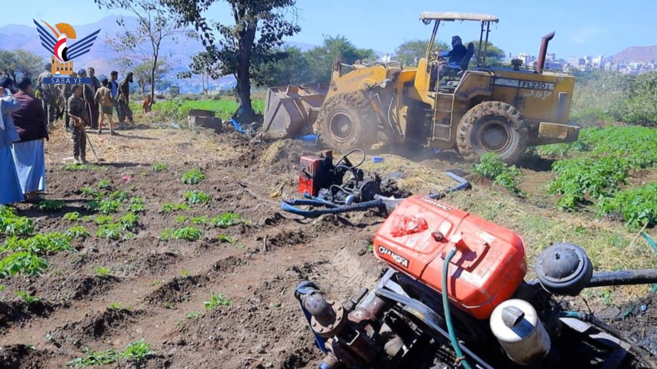 حملة لردم آبار يدوية مخالفة في إب