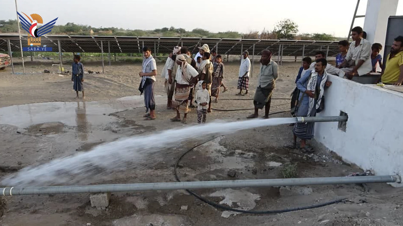 محافظ الحديدة يفتتح مشروع شبكة مياه الميتنة والقرى المجاورة بمديرية التحيتا